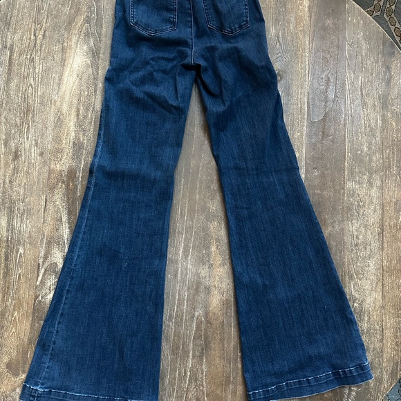 Pilcro High-Rise Pull-On Retro Flare Jean size 26 TALL - Picture 7 of 9